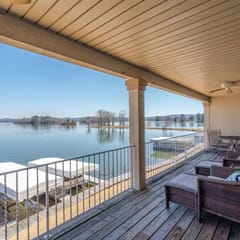 Luxury Waterfront Lake Hamilton Condo | Main Canal