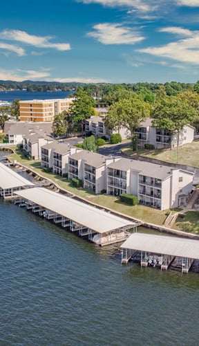 The Landing condos on Lake Hamilton