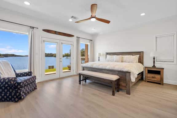 New-Level Entry Lake Escape - Image 1