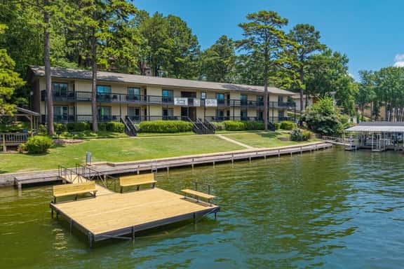 Resort B8 - Image 1