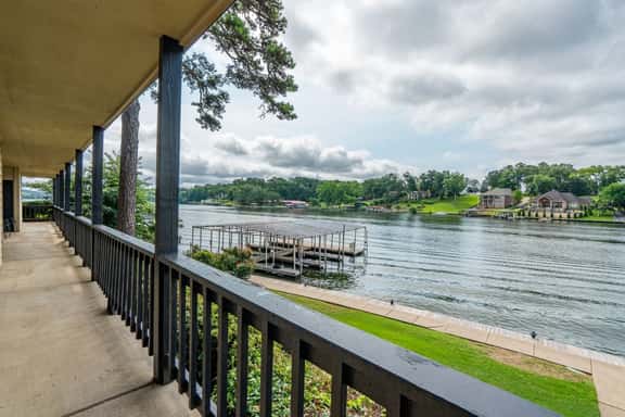 Resort B4 - Image 1