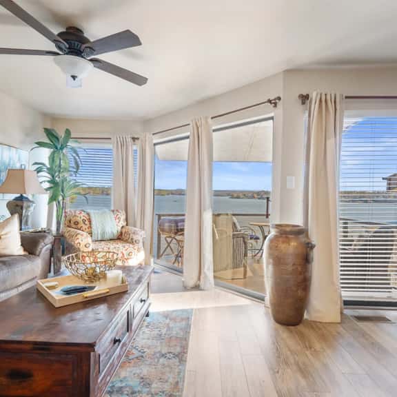 Willow Beach C12 - Image 1
