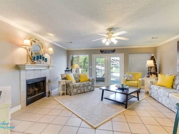 2345 Higdon Ferry - Image 3