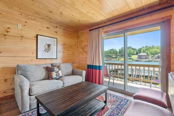 Resort B5 - Image 3
