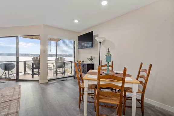 Willow Beach D8 - Image 5