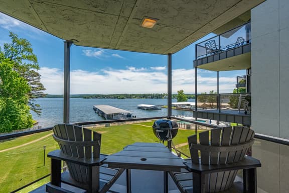 Willow Beach D8 - Image 1