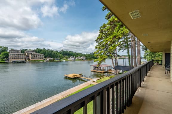 Resort B7 - Image 1