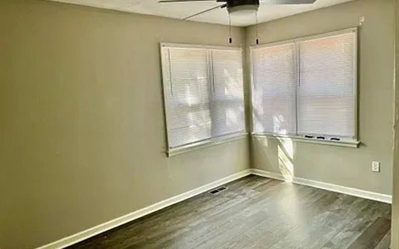 Second bedroom