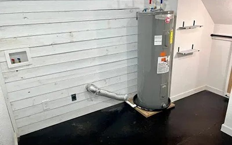 Laundry hookup and water heater room